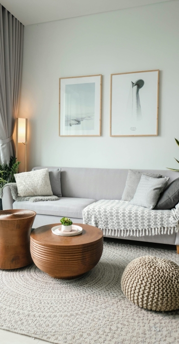 photo-1583847268964-b28dc8f51f92